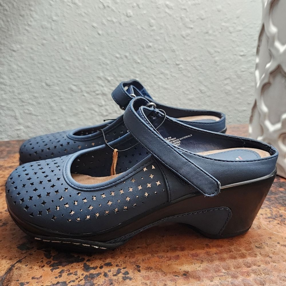 Rialto Vinto Mary Jane Clogs in Navy 411 - Picture 7 of 16